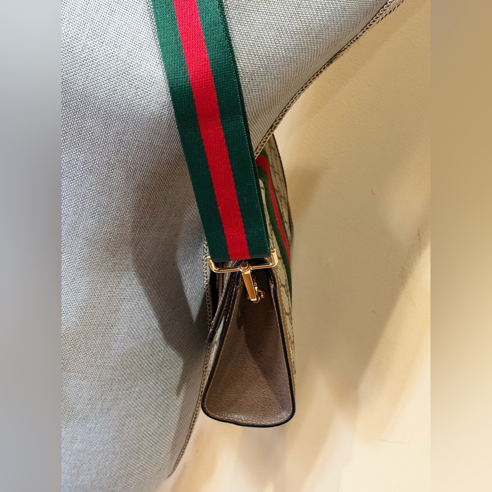 Gucci Vintage GG Sherri Accessories Line Pouch w/unbranded strap - Picture 5 of 10